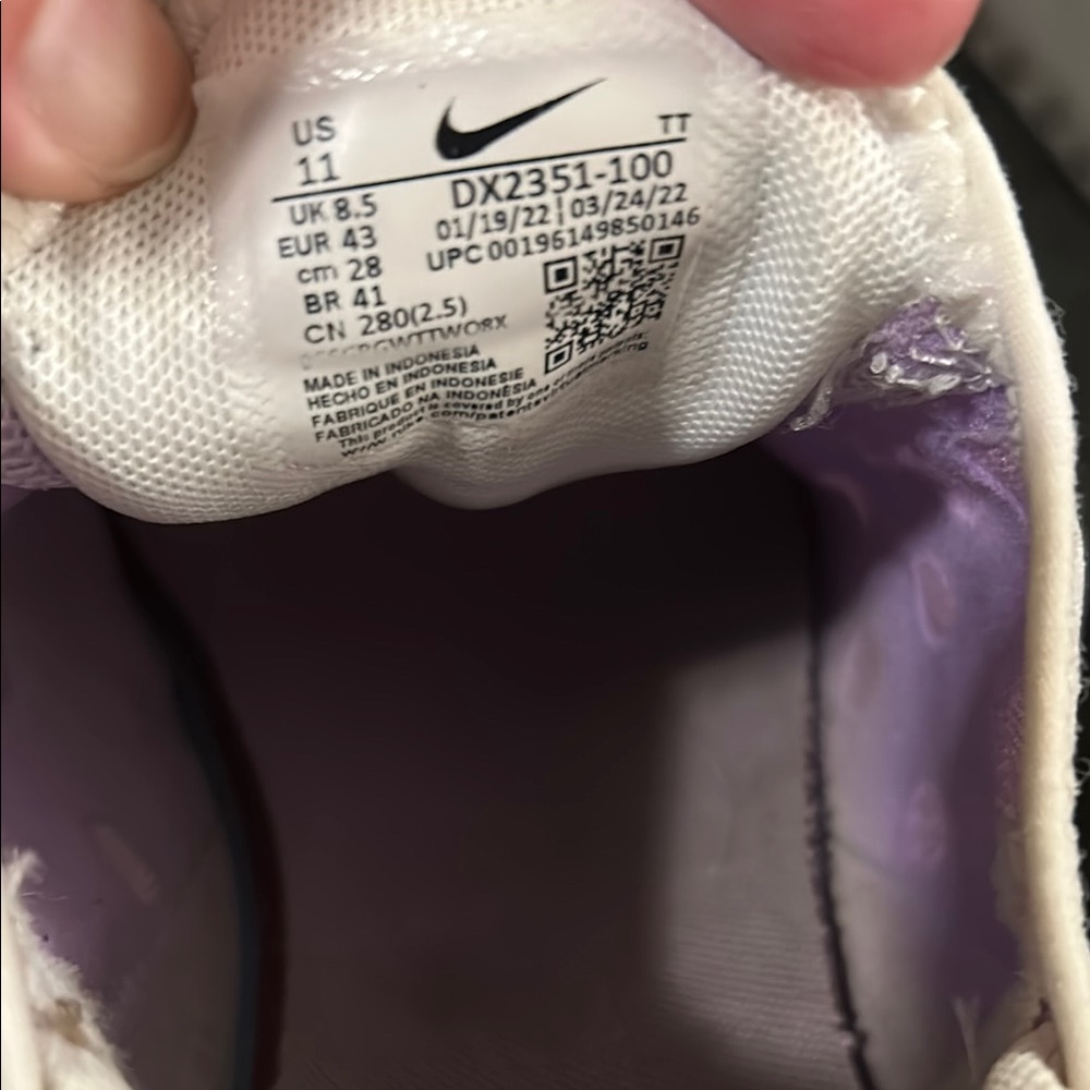 Nike Air Max 270 White with Orange and Blue Accents - Picture 9 of 9